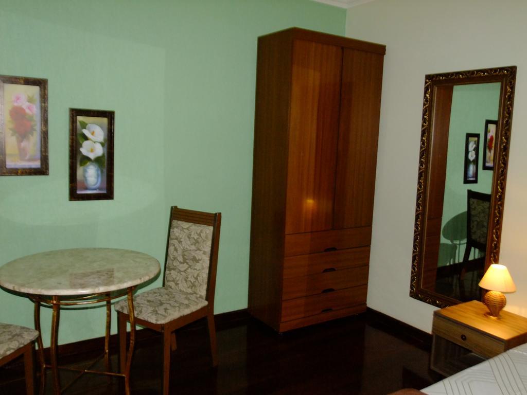 Acomodação com café da manhã  Apricare